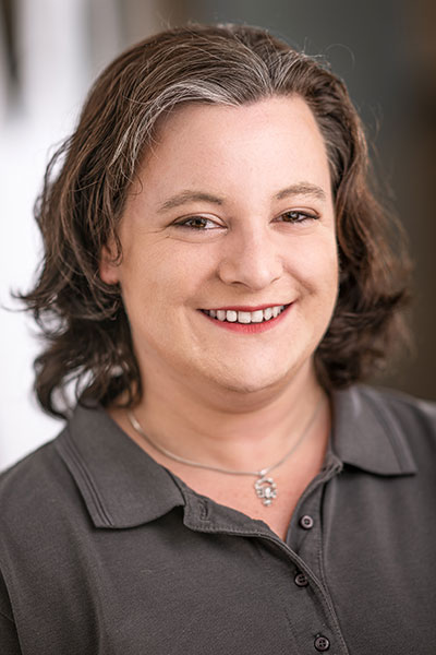 Pamela Koch, Zahntechnikerin
